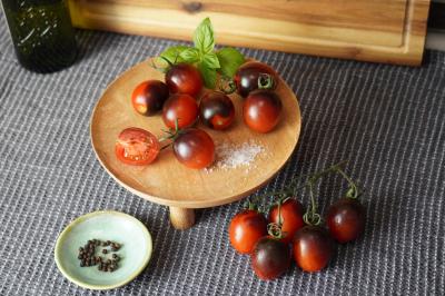 Bio-schwarze Tomate Dark Tom